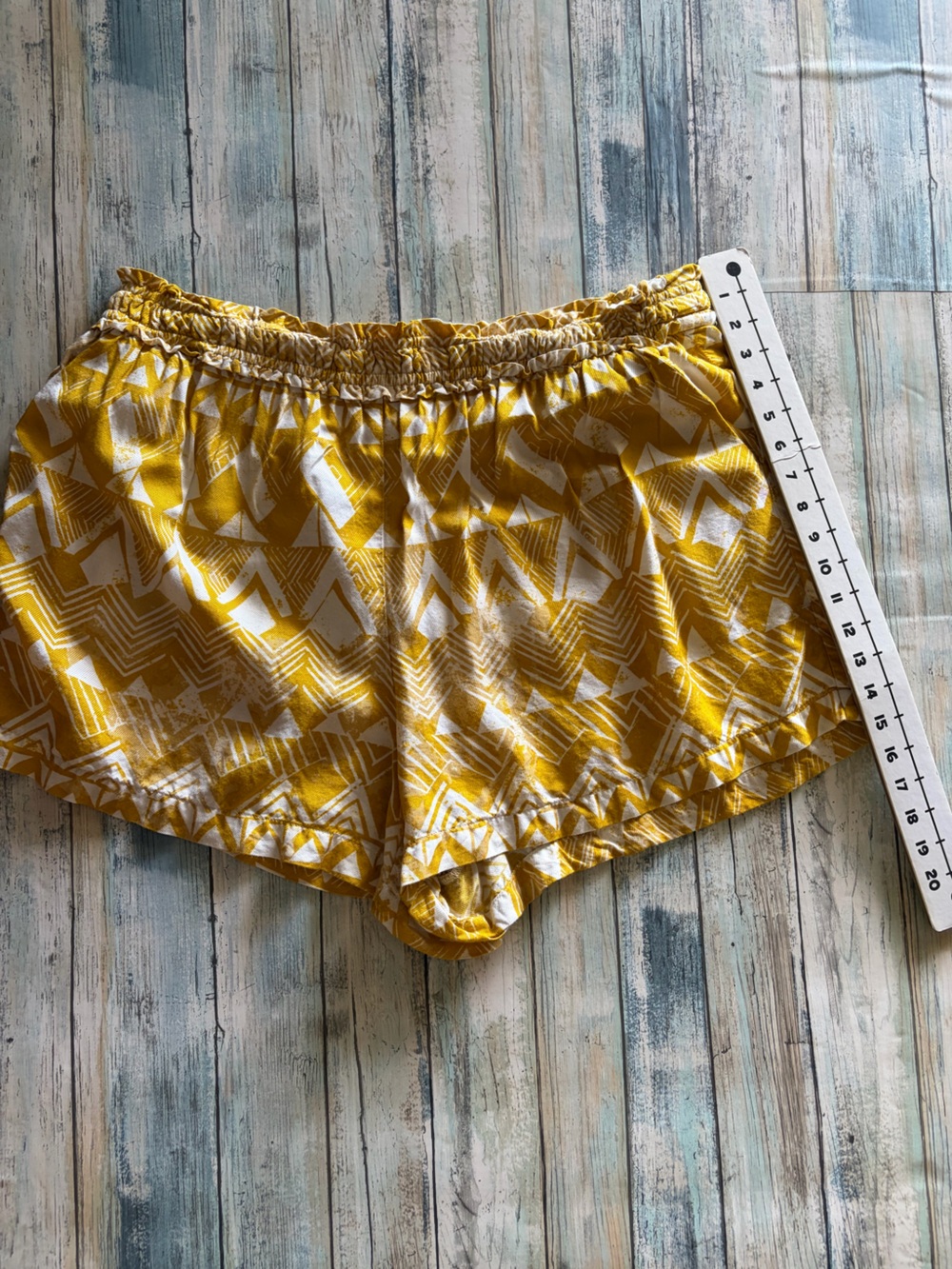 Anthropologie Yellow and White Printed Smocked Waistband Shorts - Picture 4 of 8